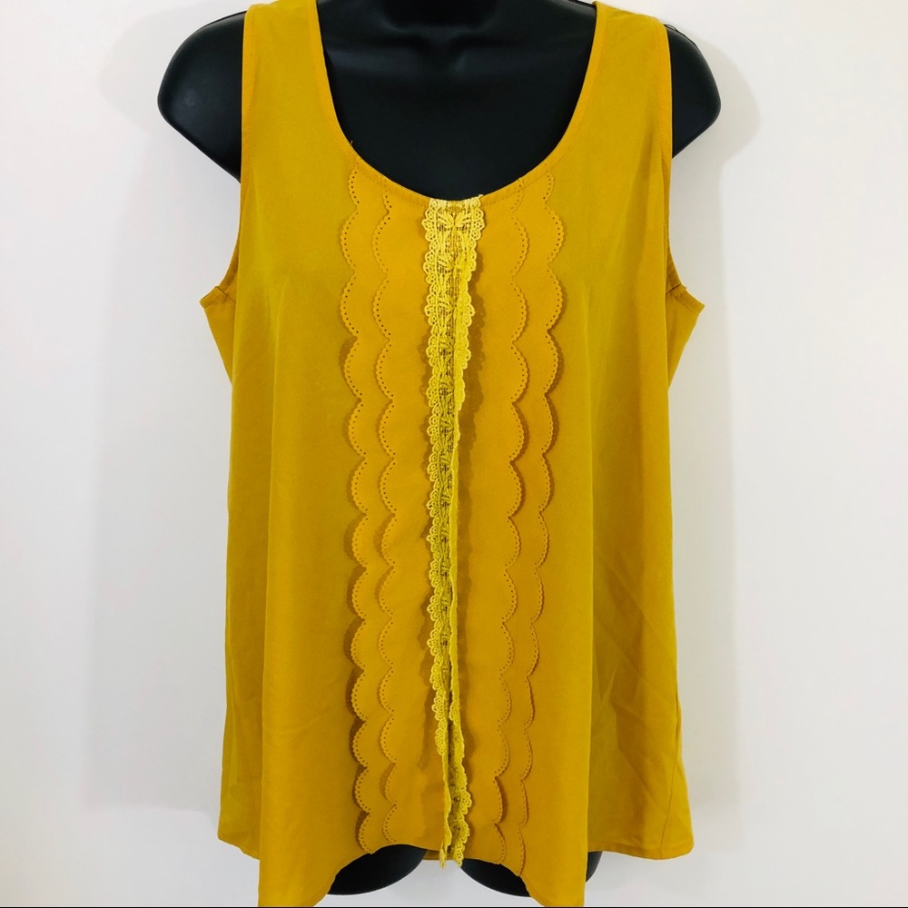 Yellow Top lace Mystree Tank Top Size large